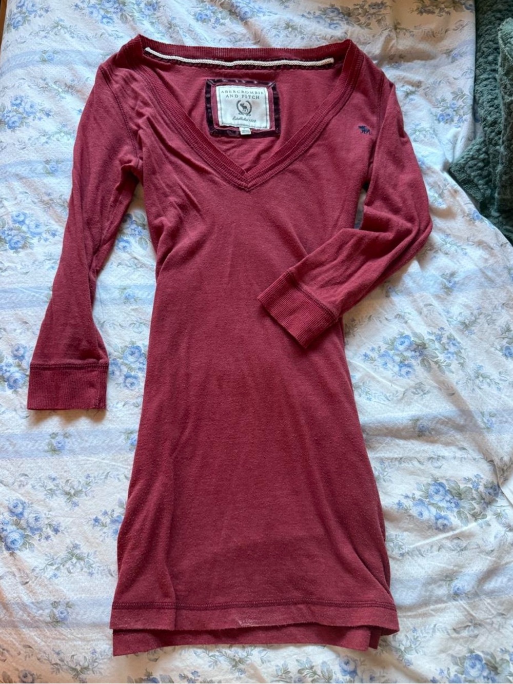 Y2K Abercrombie and Fitch Henley